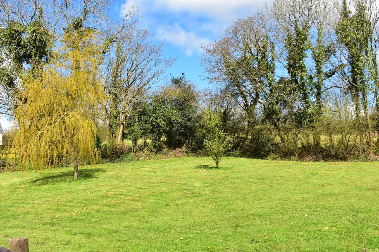 Luxury 2-Bed Barn Conversion In Llansteffan كرمرثن المظهر الخارجي الصورة